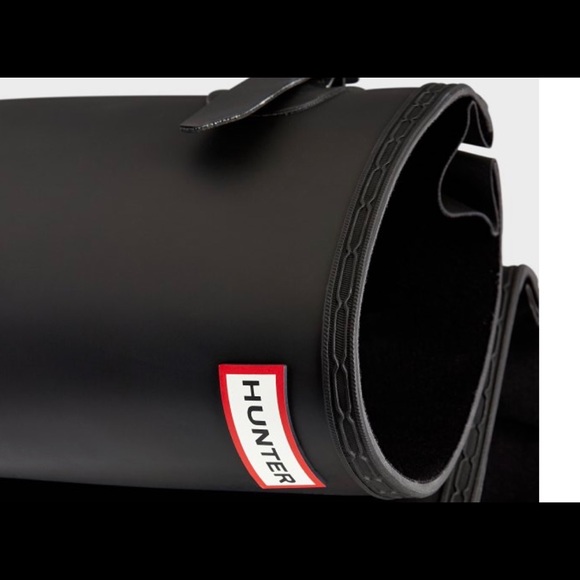 Adjustable Worn 2-3 times rain boots - Picture 4 of 5